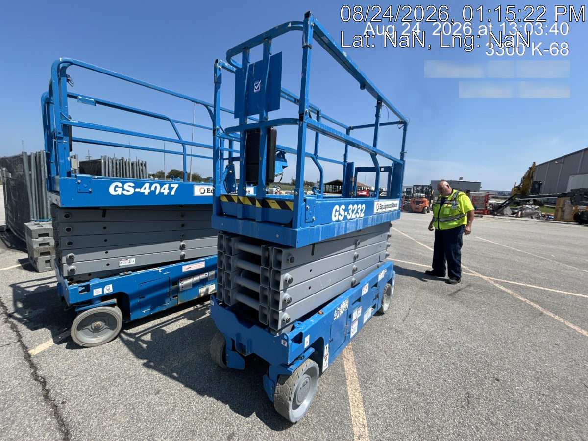 2022 GENIE GS-3232