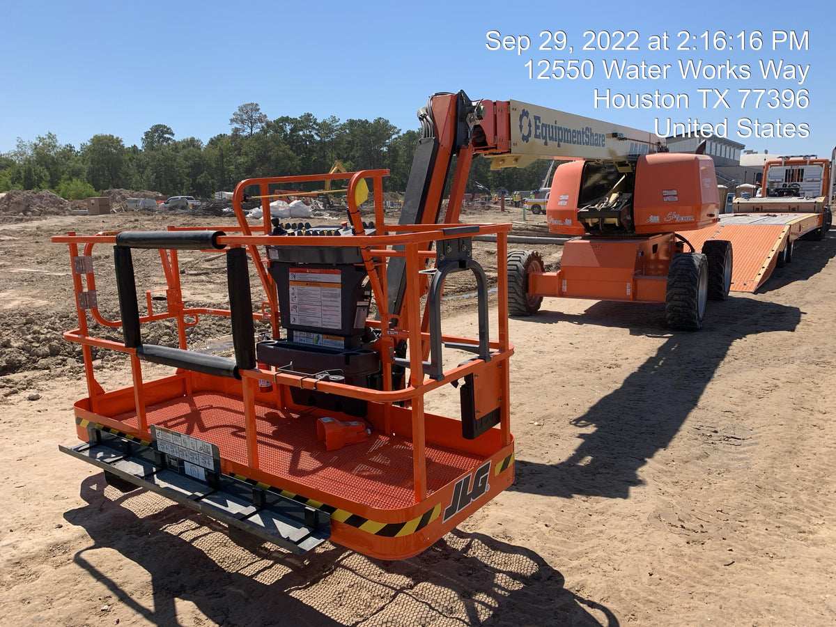 2022 JLG 660SJ
