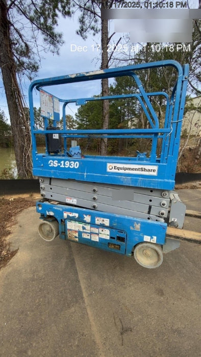 2019 Genie GS-1930 Fixed rails with chain Entry