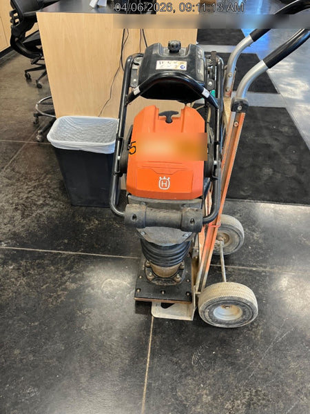 2025 HUSQVARNA LT6005