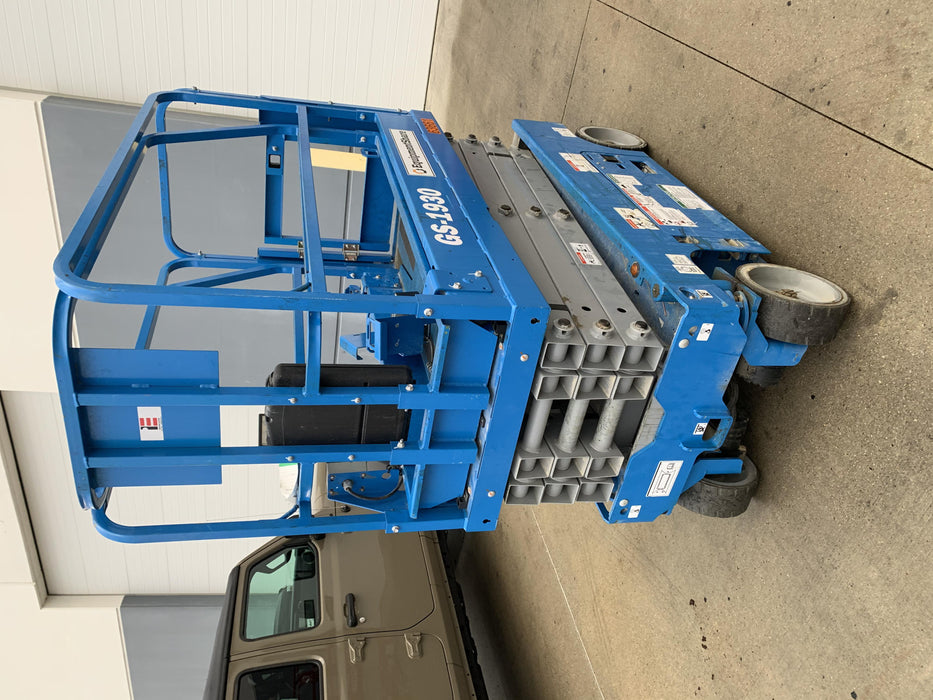 2020 Genie GS-1930 Solid Non Marking Tires, Beacon, Folding rails with half height swing gate