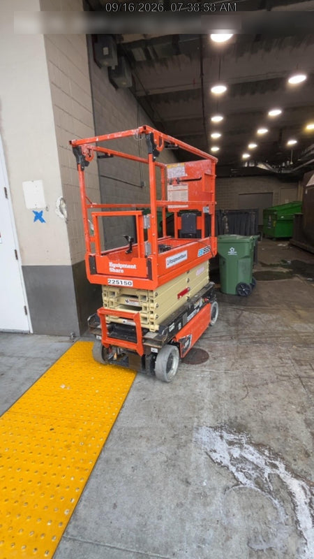 2022 JLG ES1932