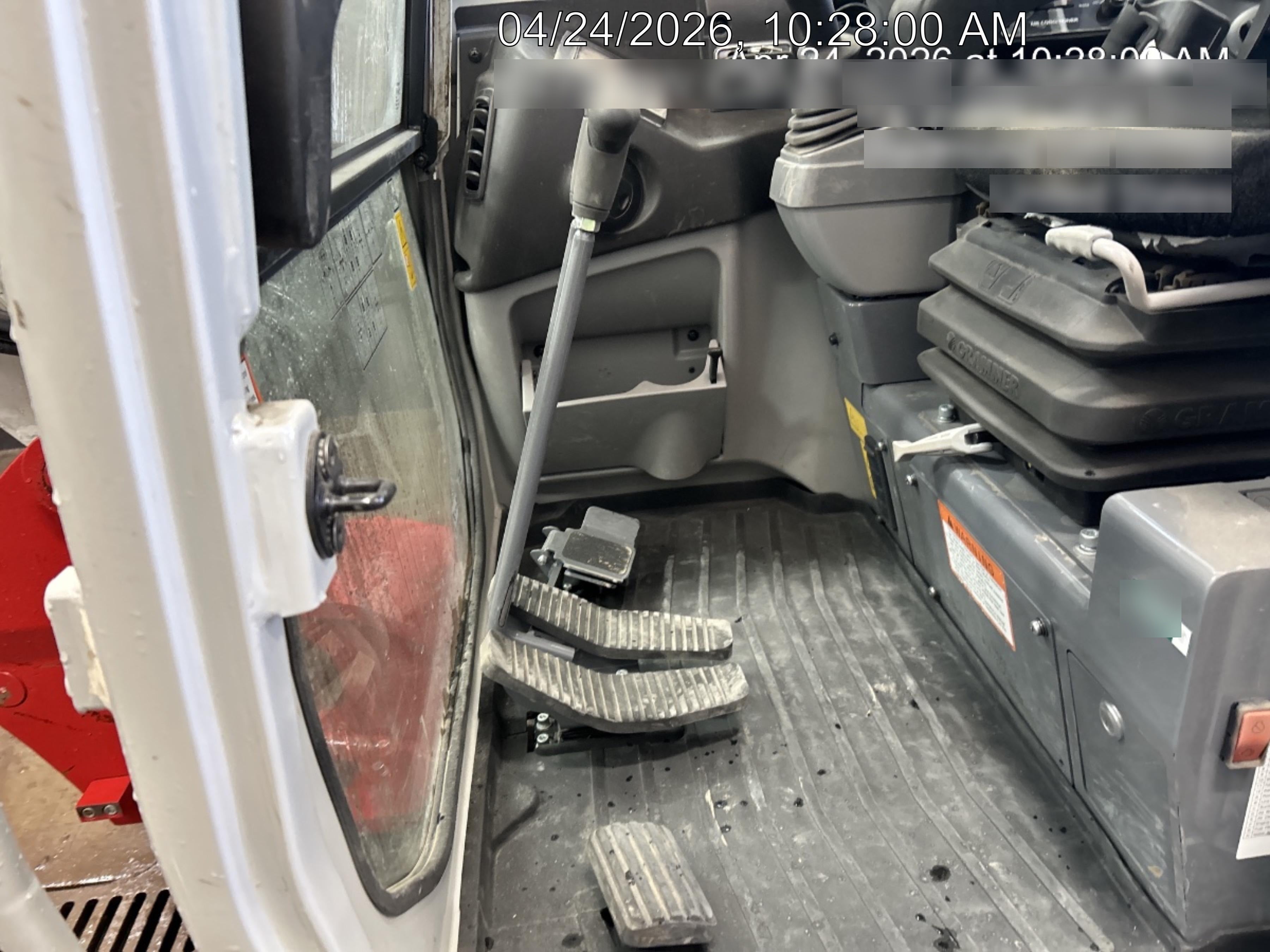 2025 TAKEUCHI TB250-2CR