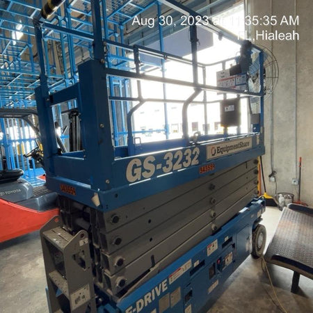 2023 GENIE GS-3232