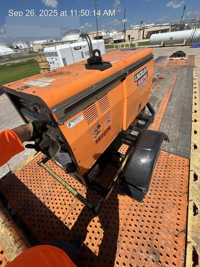 2021 Lincoln Electric Vantage 322 Vantage 322 Ready Pak 3 w/ Decals, ORANGE (includes trailer, cable rack, fender light kit) NO Telematics
