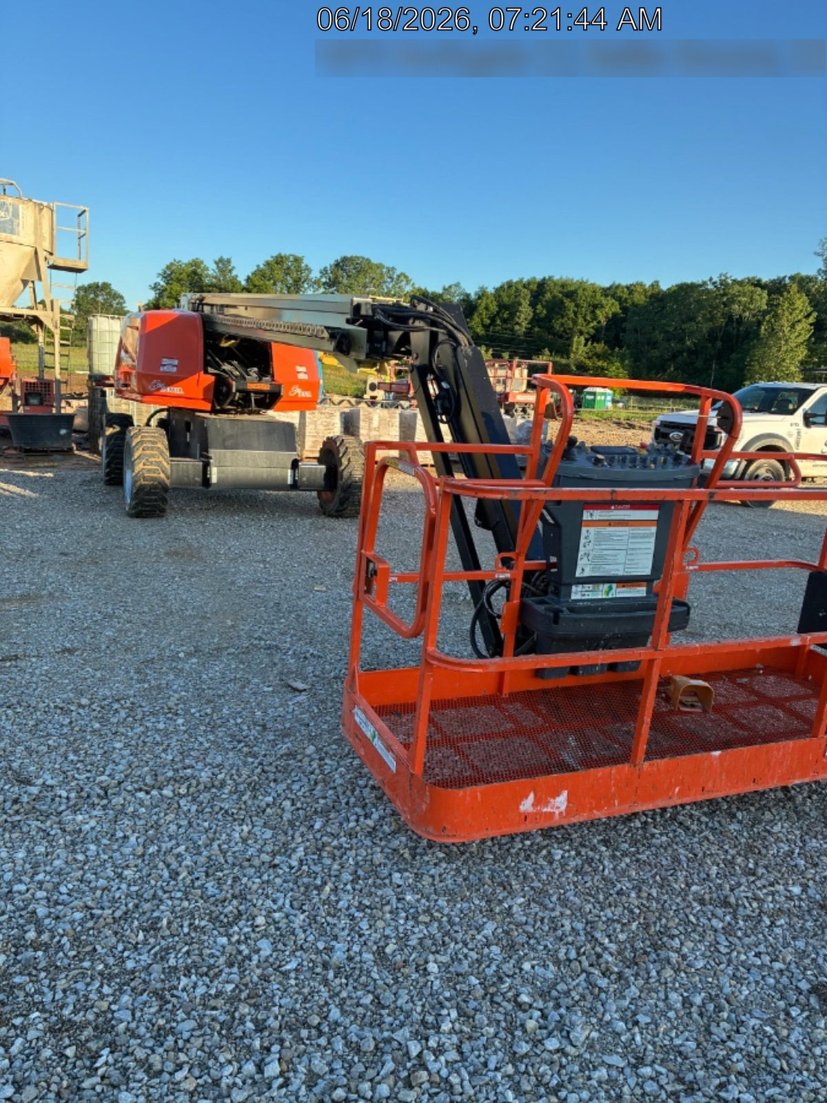 2024 JLG 660SJ