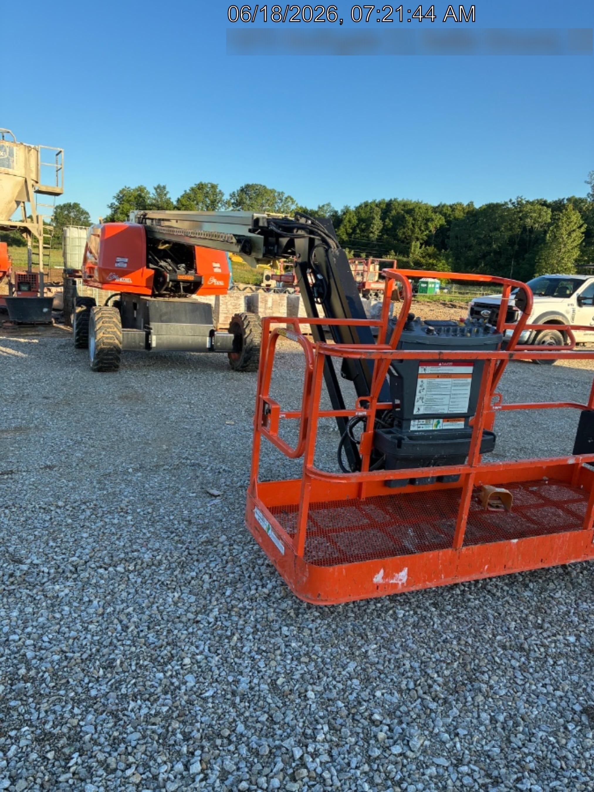 2024 JLG 660SJ