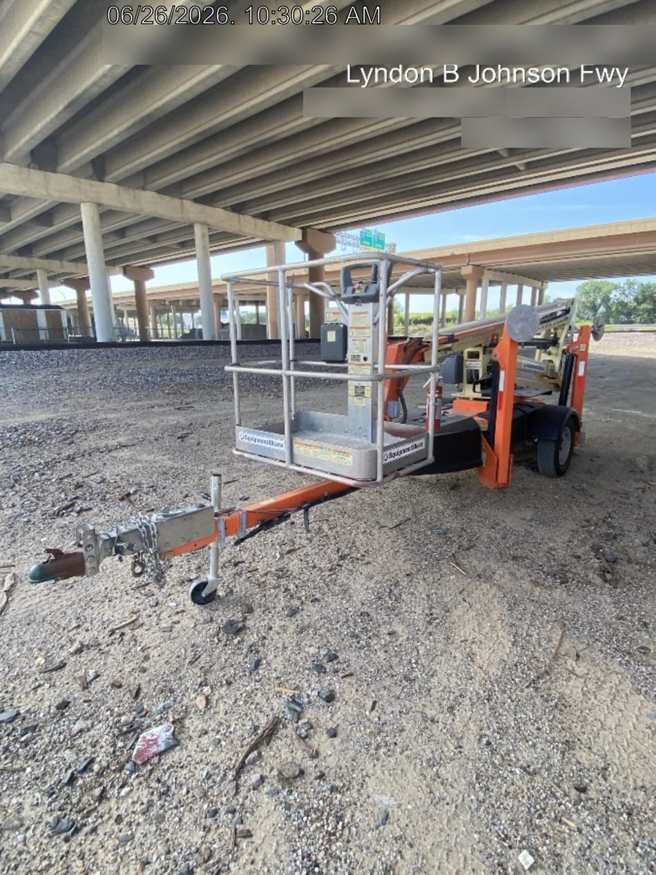 2022 JLG T350