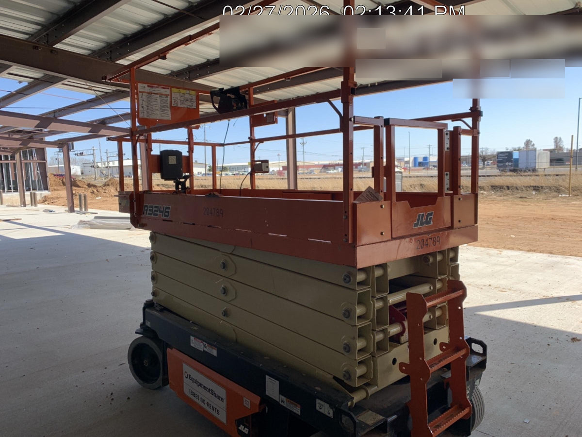 2021 JLG R3246