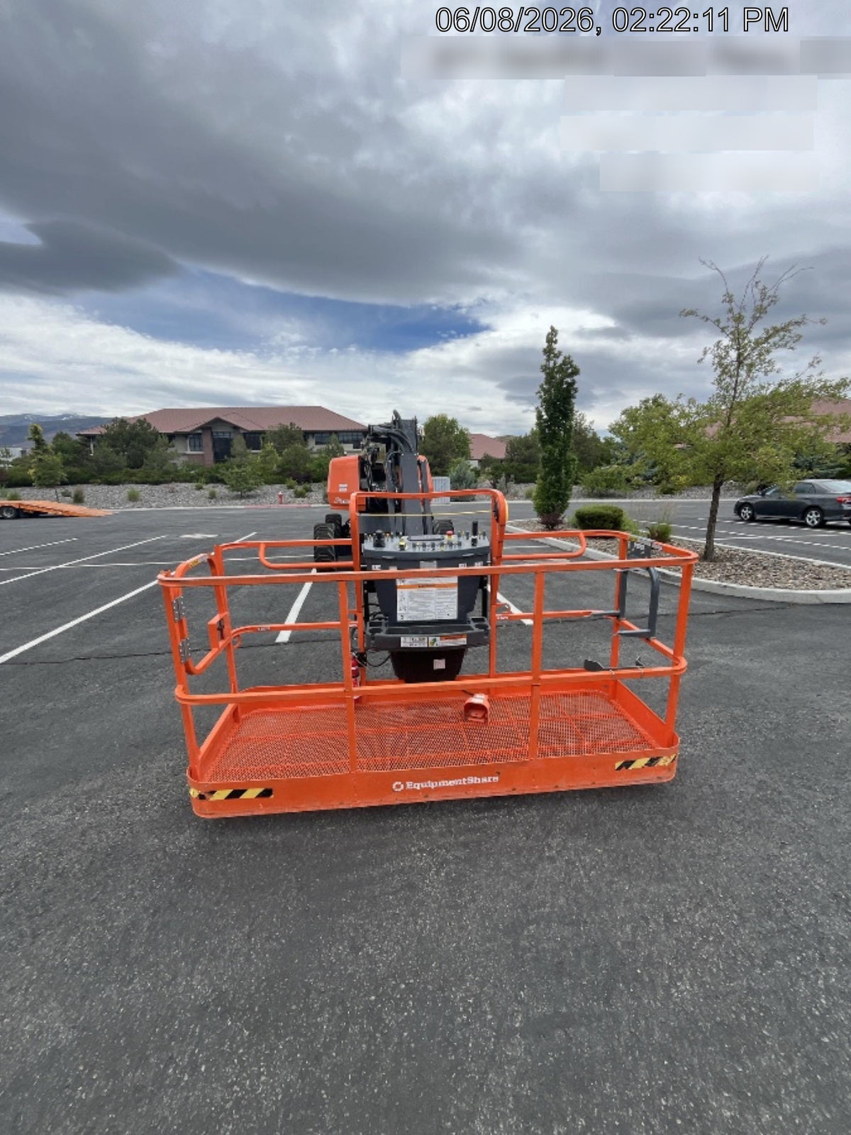2025 JLG 660SJ