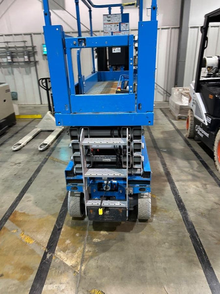 2023 GENIE GS-2632