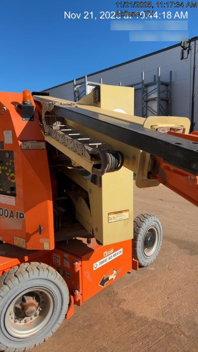 2019 JLG E300AJP