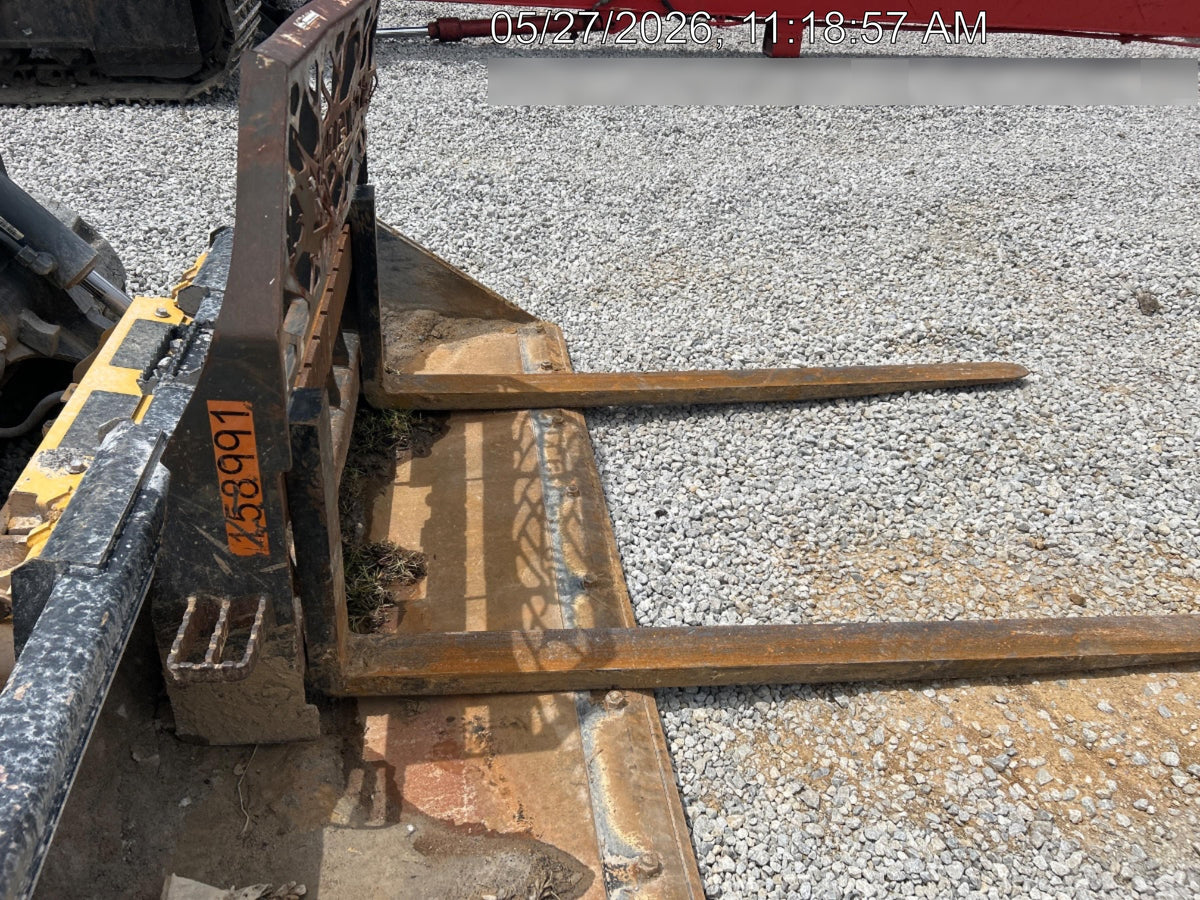 2021 PALADIN 48" Pallet Forks - Paladin