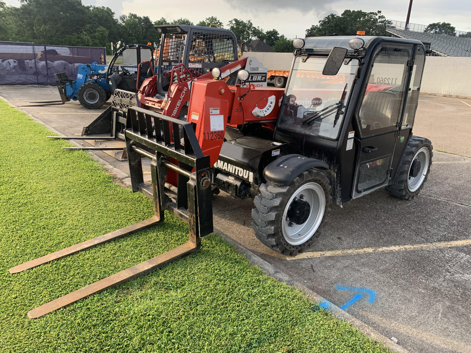 2020 Manitou MTA5519 Cab/Heat/Air, Solid Tires, Work Lights, Beacon, Aux Hydraulics, Back up Alarm, Mirrors, ES Keypad