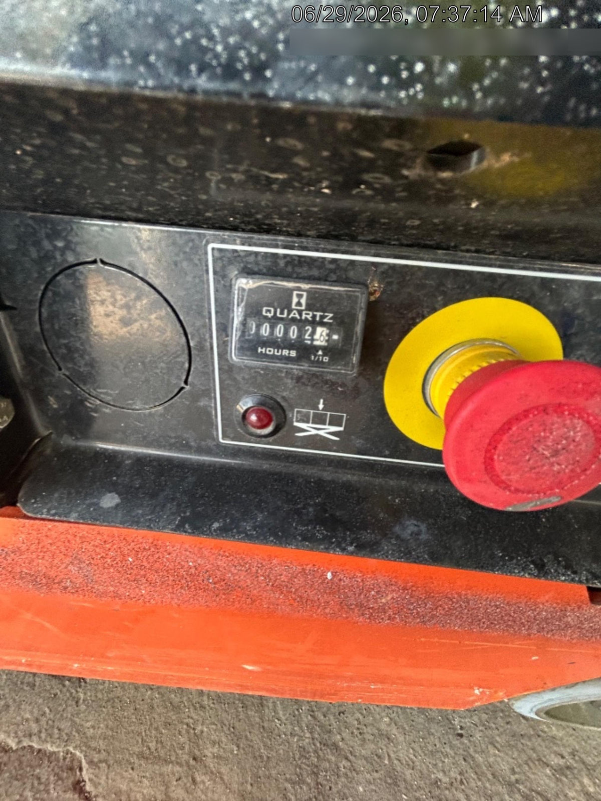 2025 JLG ES1932
