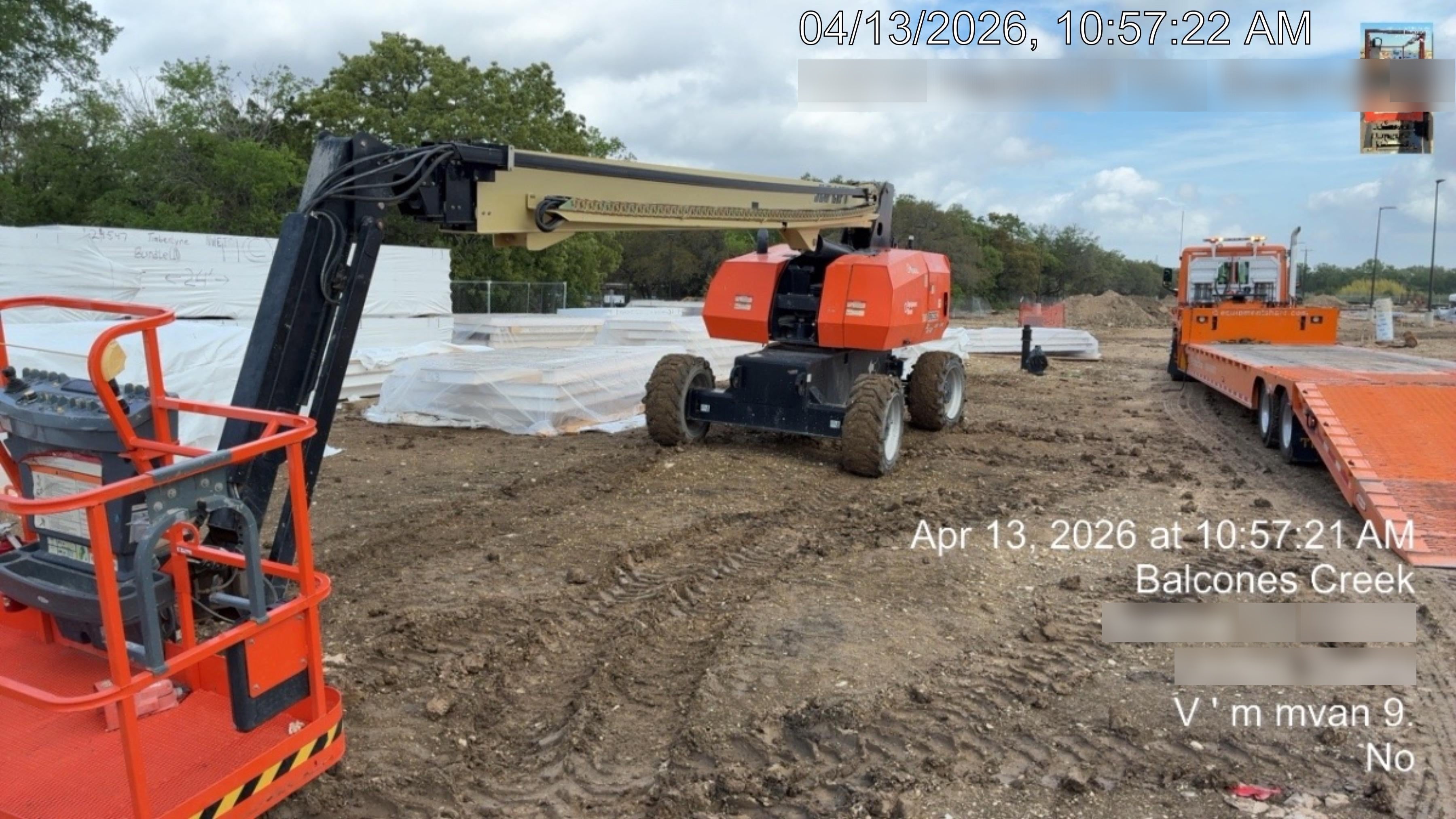 2023 JLG 860SJ