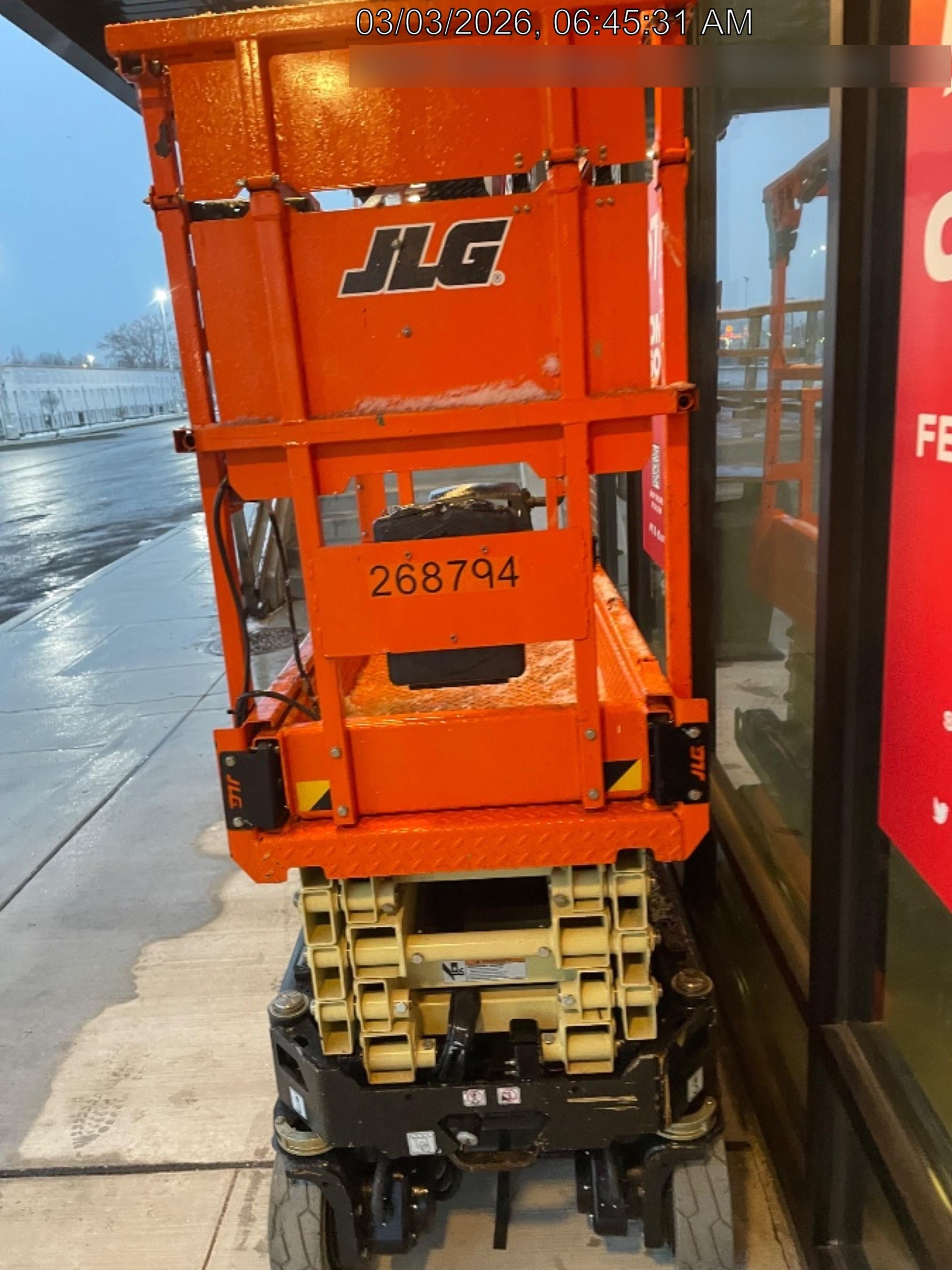 2022 JLG ES1932