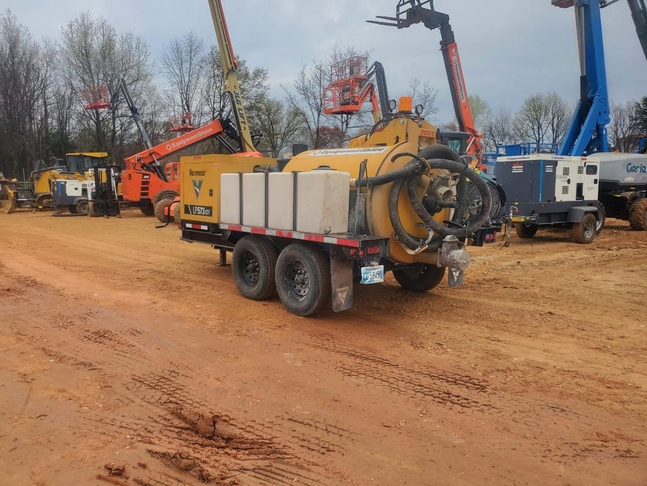 2023 Vac-Tron LP573XDT T4 Koehler Diesel Engine, 500 Gallon Debris Tank, x2 100 Gallon Water Tanks