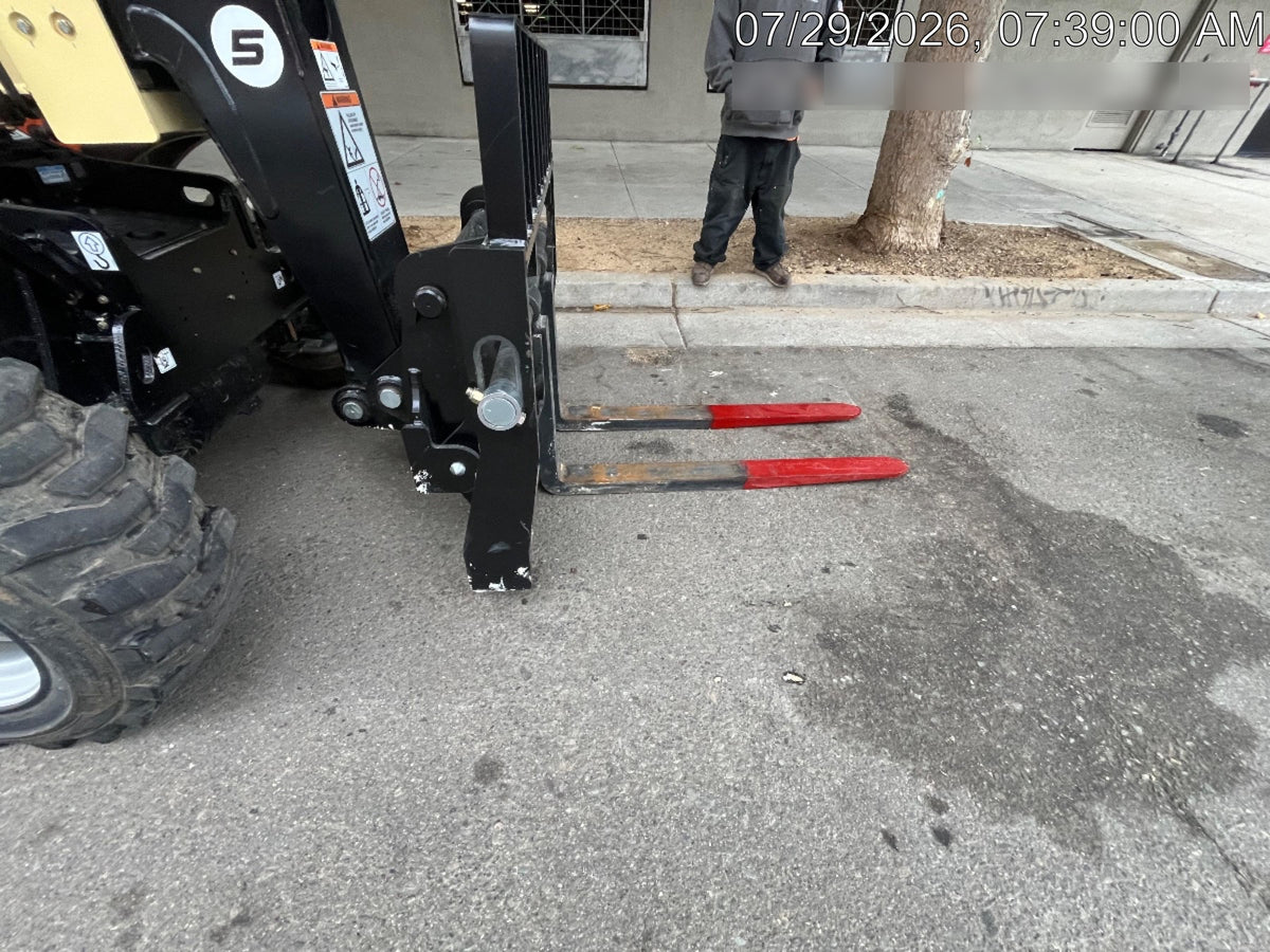 2025 JLG 519