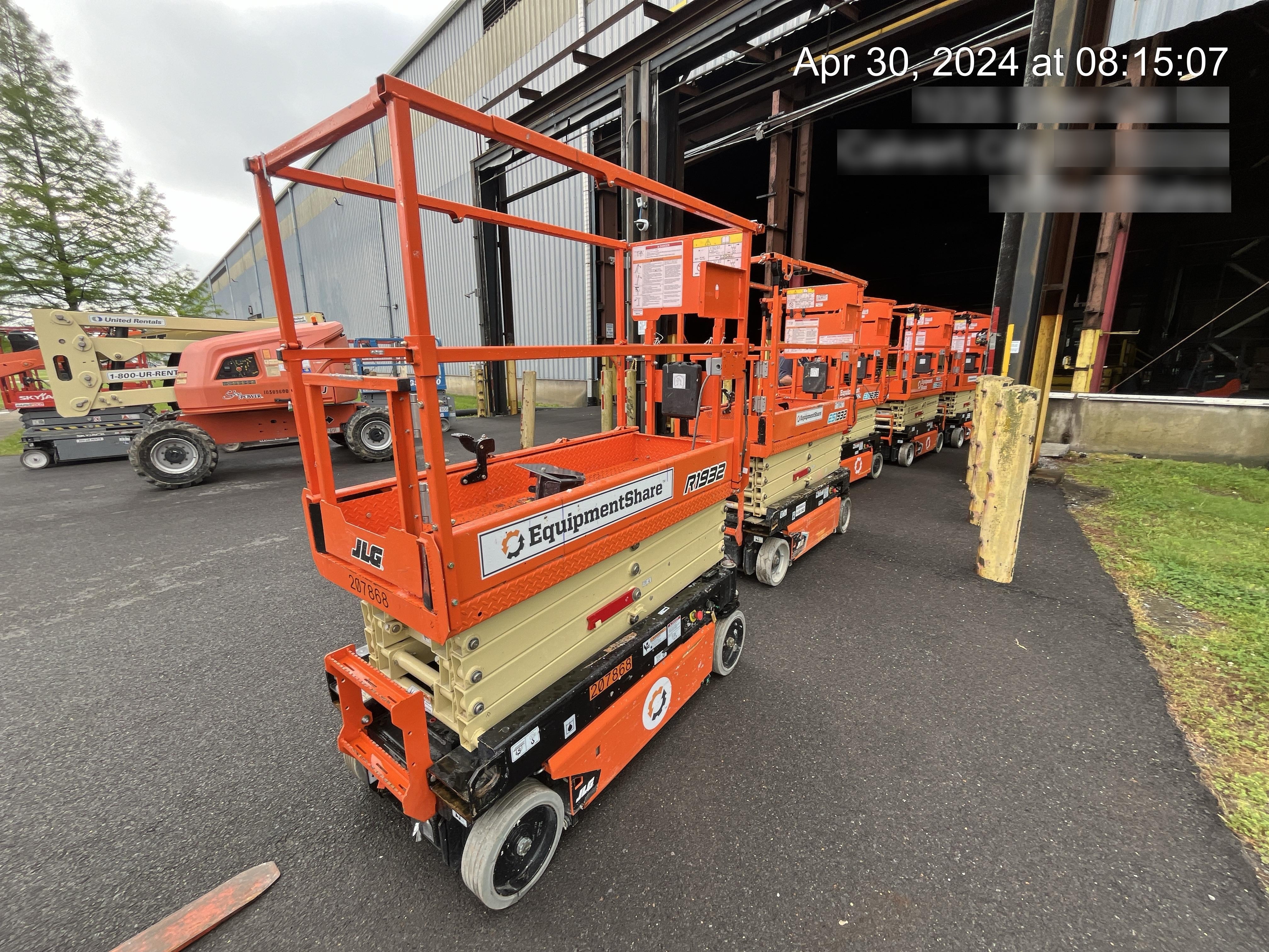 2022 JLG ES1932
