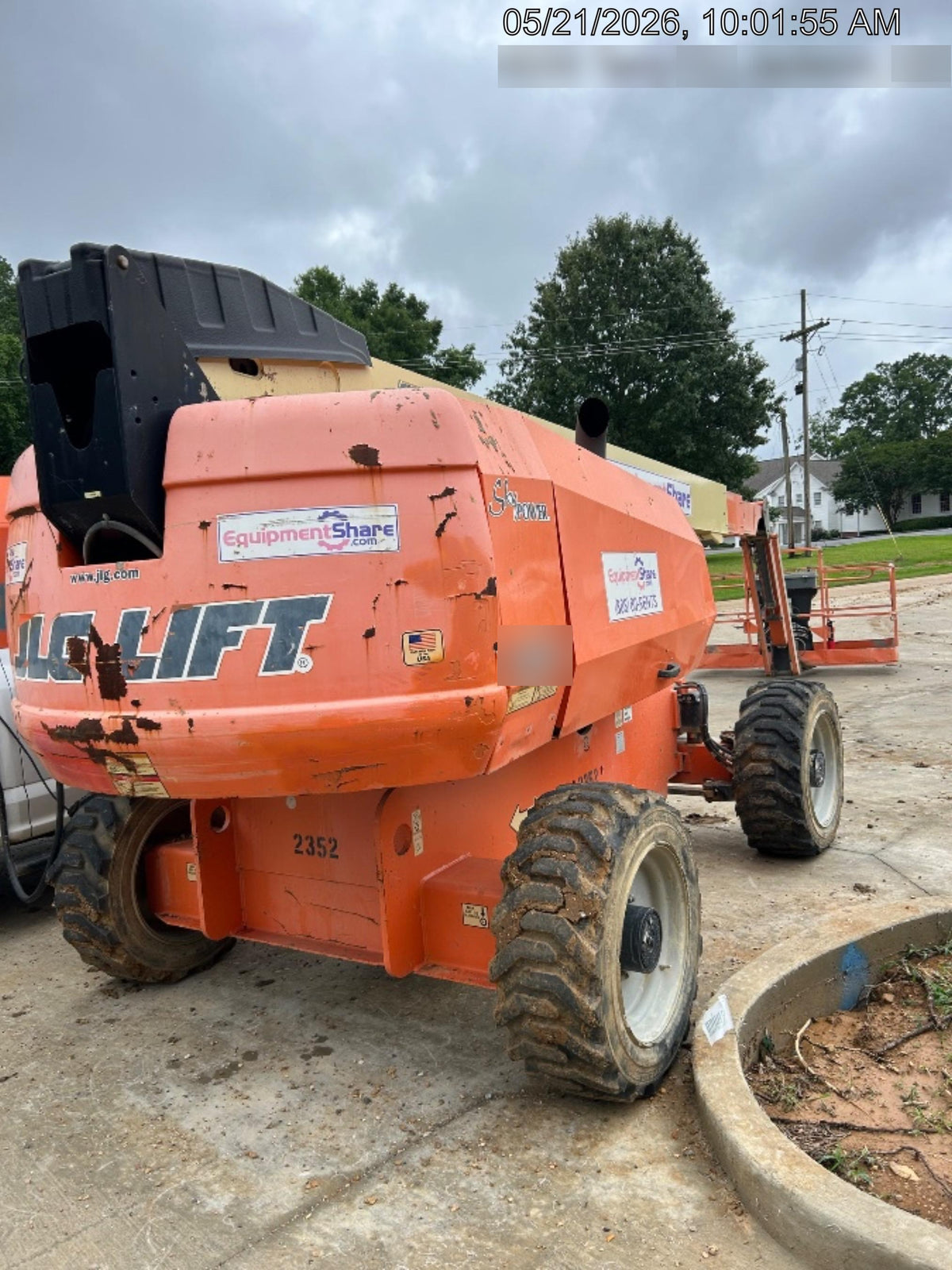 2017 JLG 660SJ