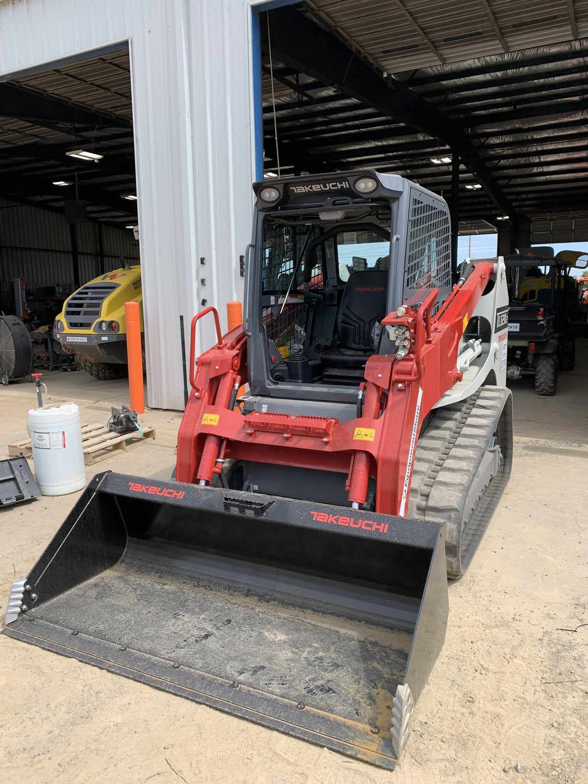 2022 TAKEUCHI TL12R2-CR