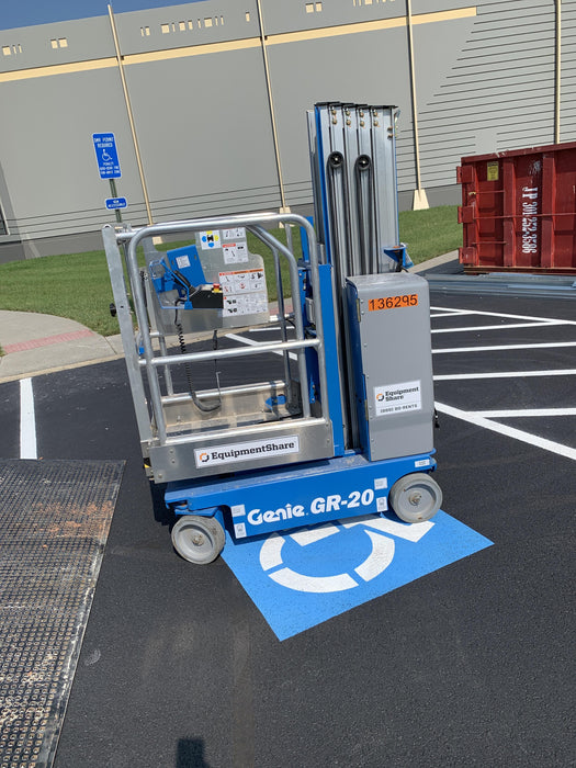 2021 GENIE GR-20