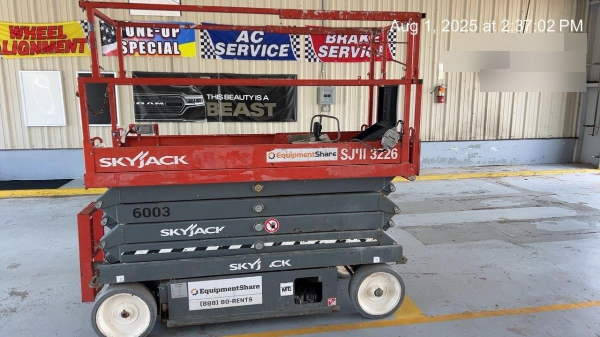 2017 Skyjack SJIII-3226 Skyjack SJ3226, Trojan Battery Set, Extended Warranty 5yr/5k hr