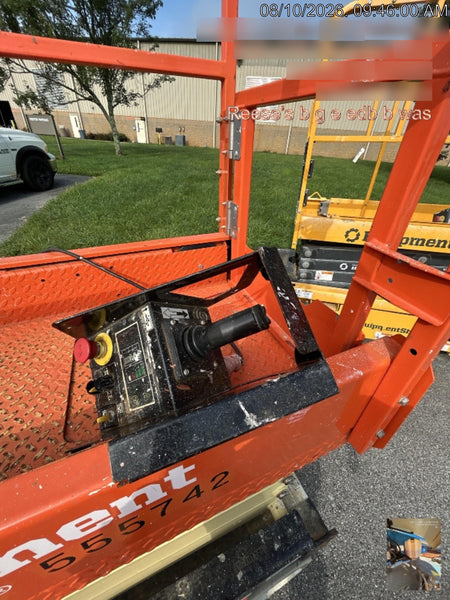 2025 JLG ES1932