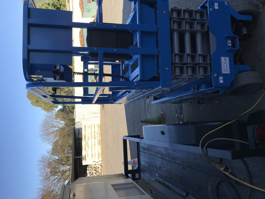 2019 Genie GS-1930 Half Height Swing Gate, 800W Inverter