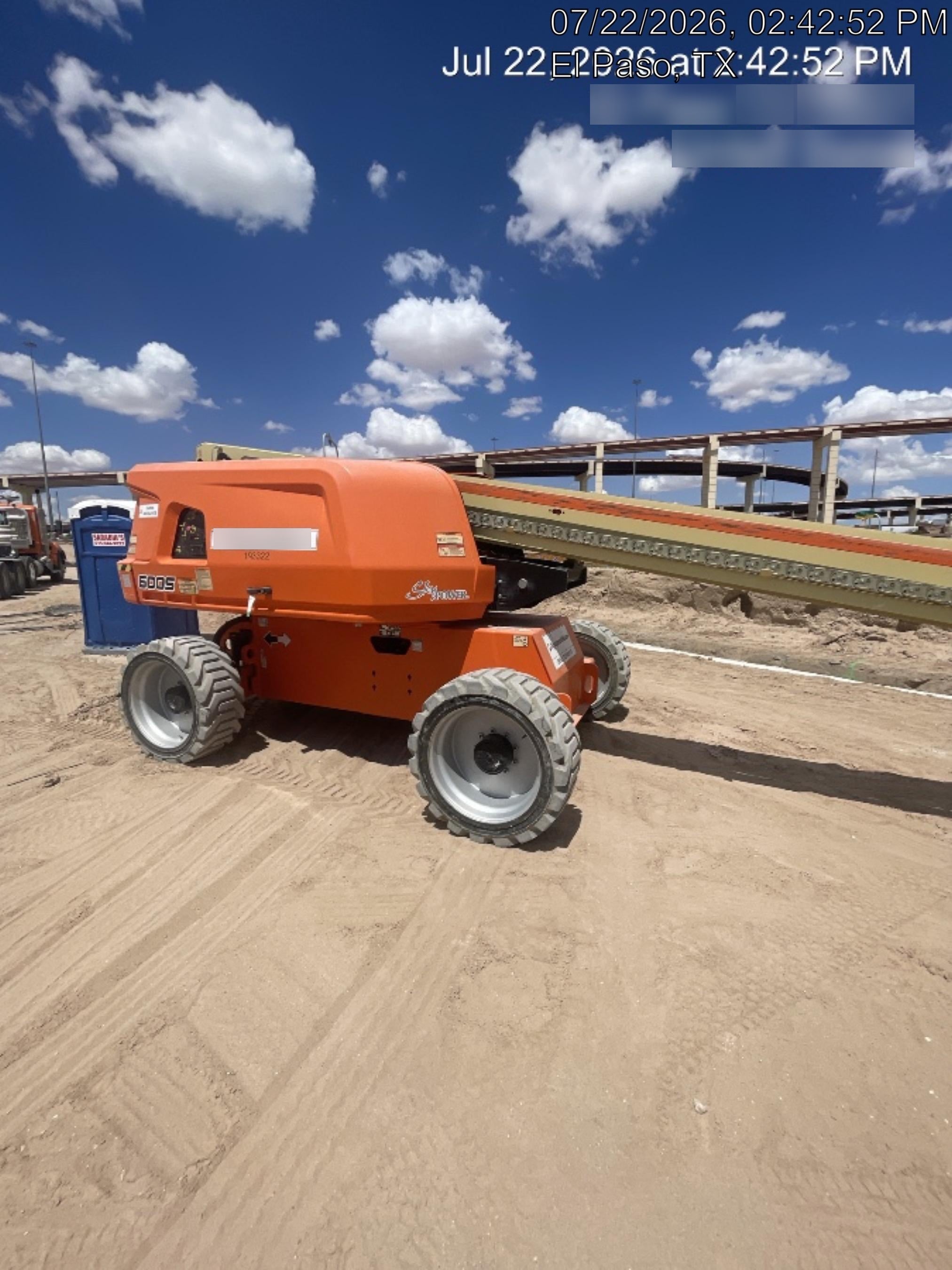 2021 JLG 600S