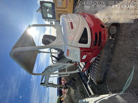 2023 TAKEUCHI TB235-2R