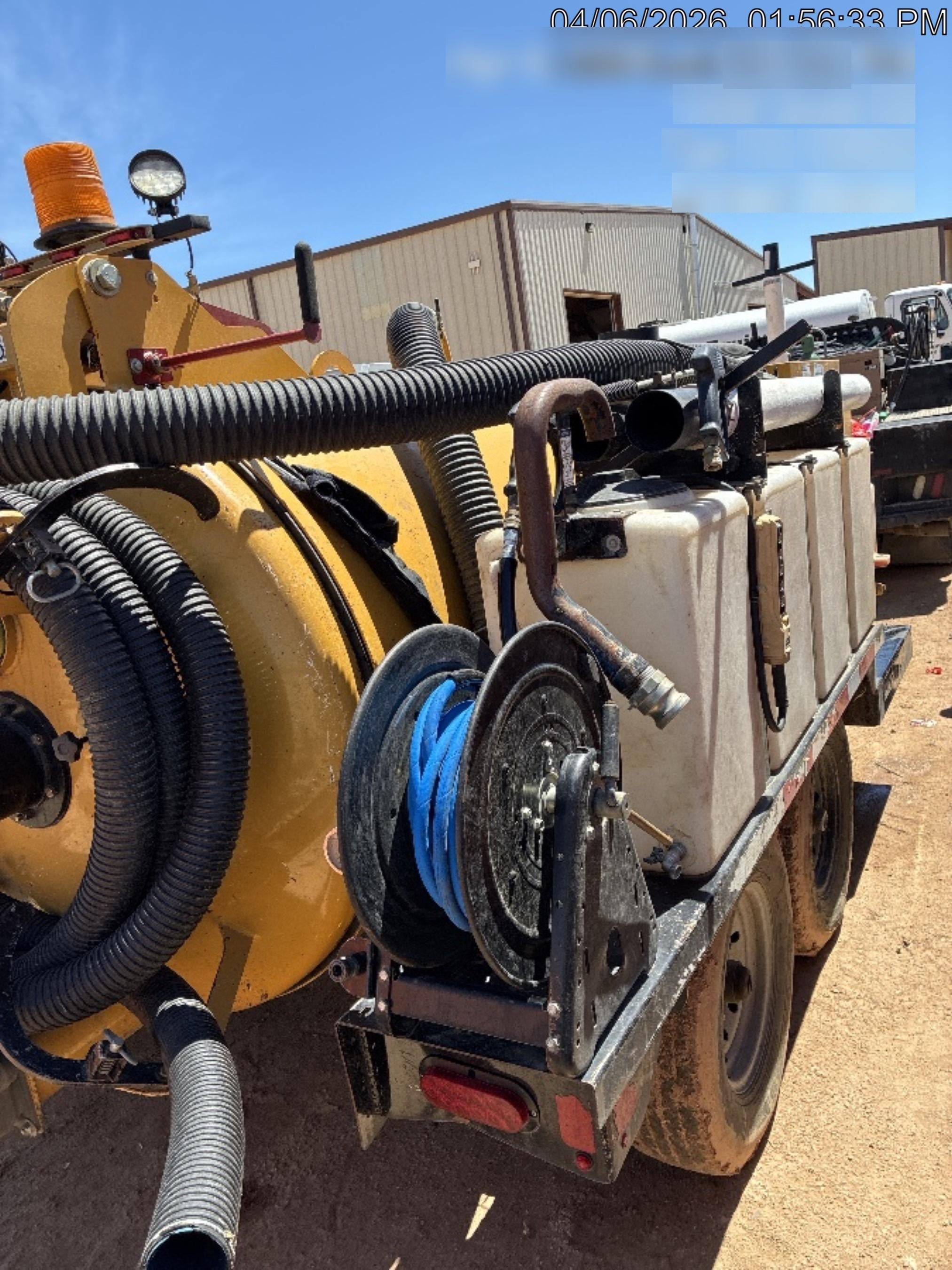2023 Vac-Tron LP573XDT T4 Koehler Diesel Engine, 500 Gallon Debris Tank, x2 100 Gallon Water Tanks