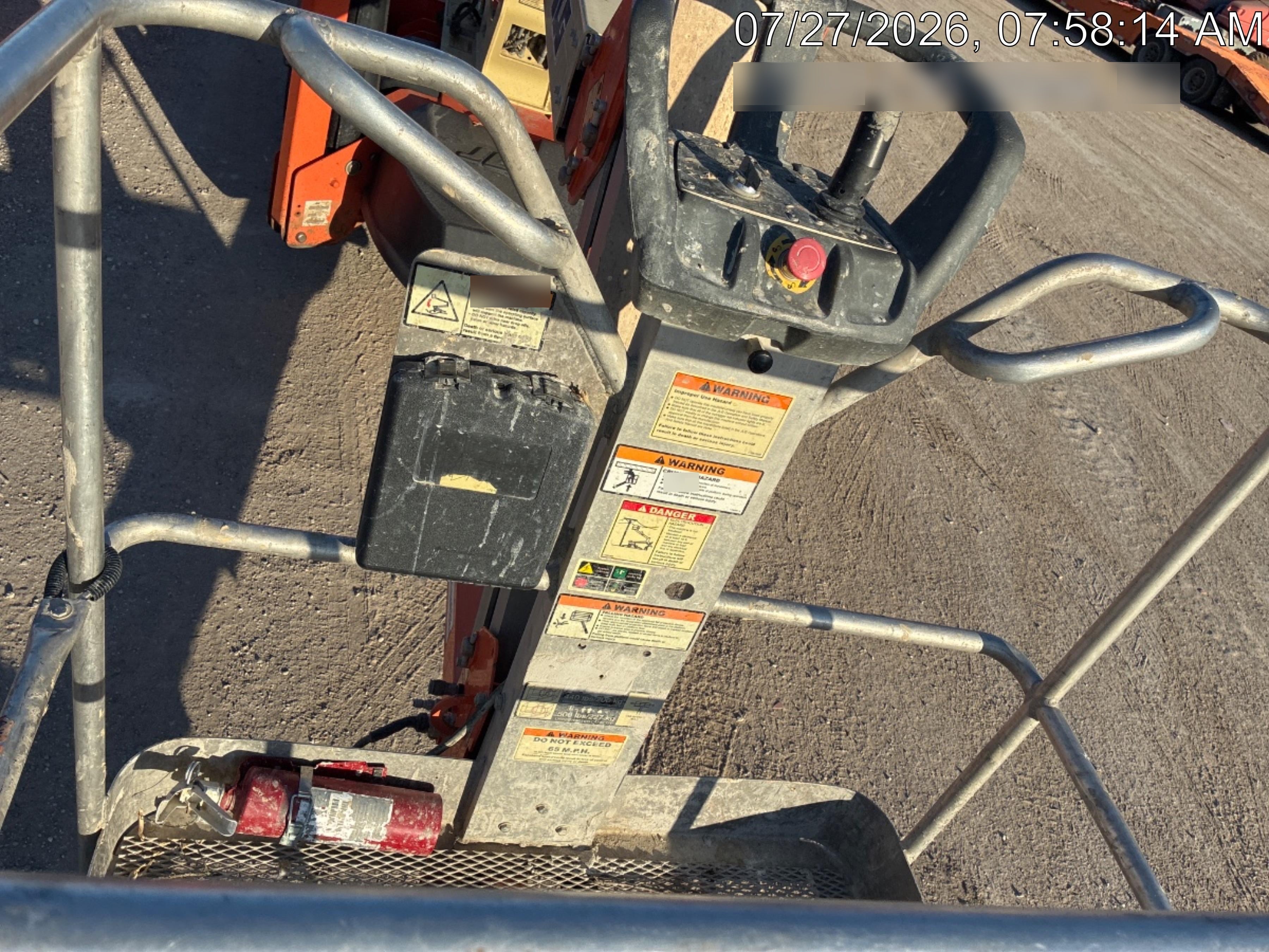 2022 JLG T500J
