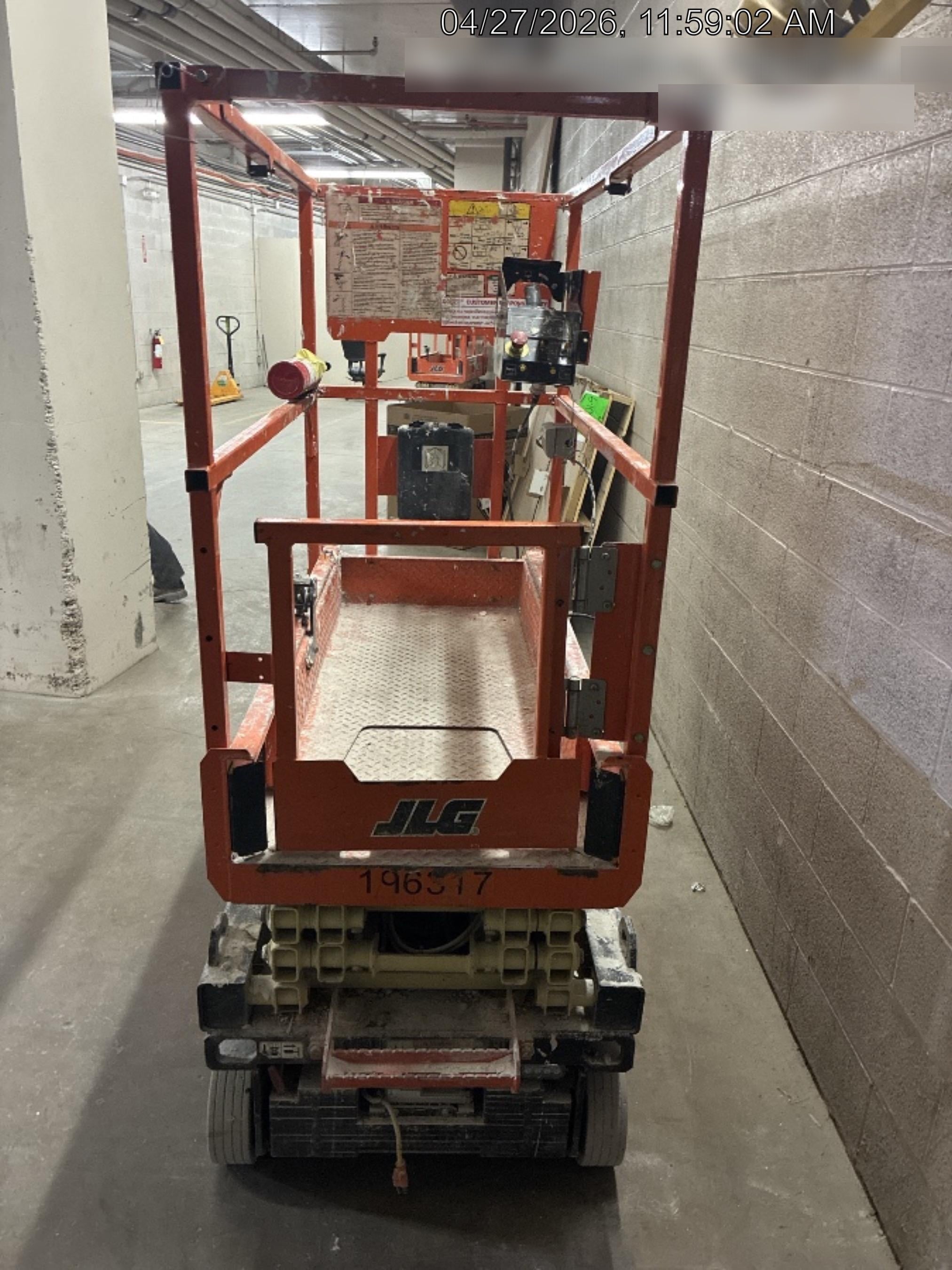 2021 JLG ES1330L
