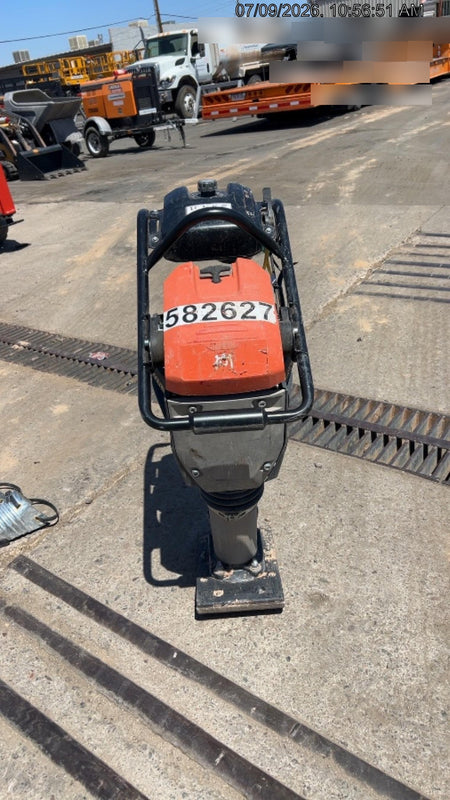 2025 HUSQVARNA LT5005