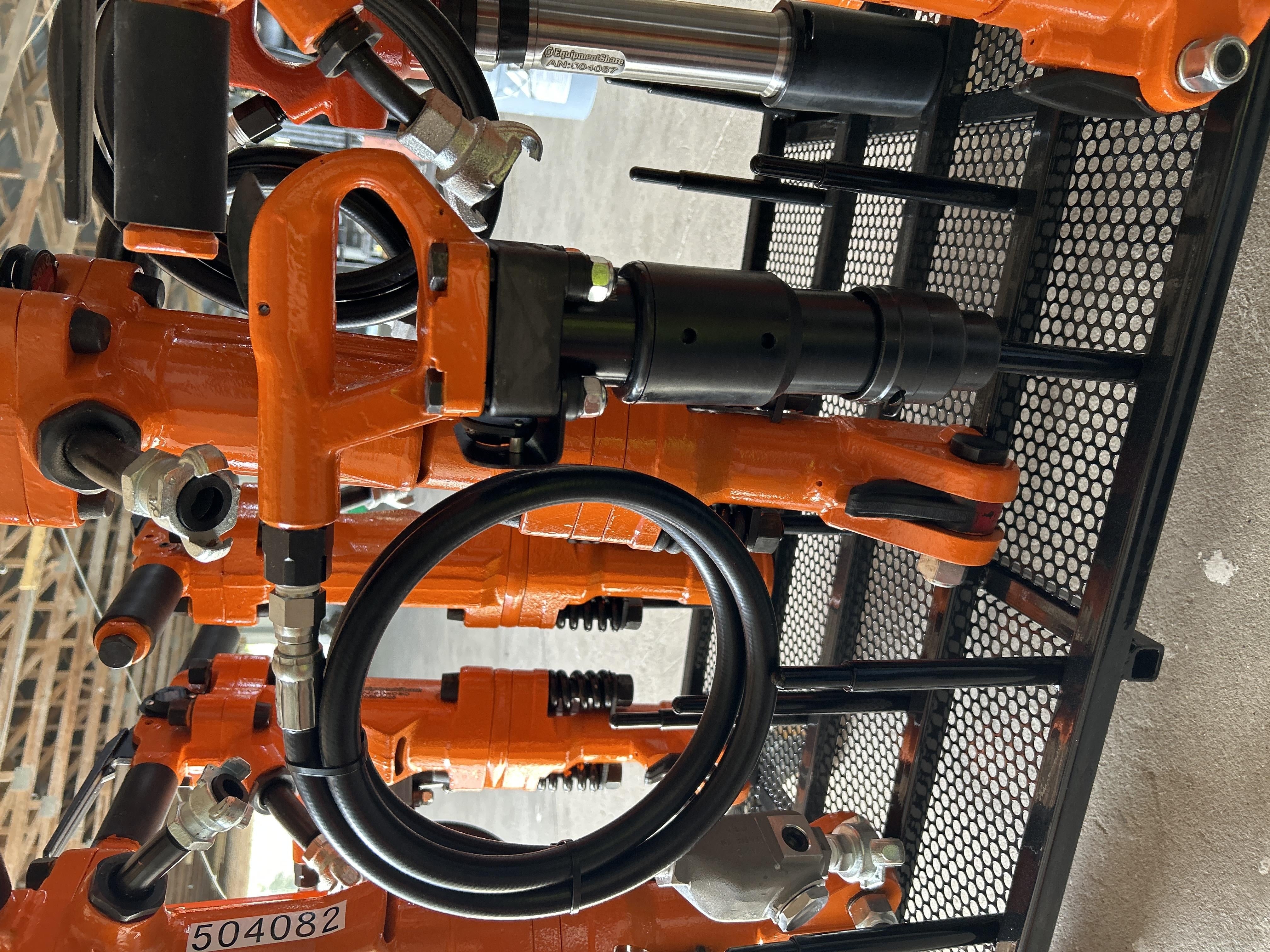 2024 MICHIGAN PNEUMATIC ES-CH3R-TRACKER