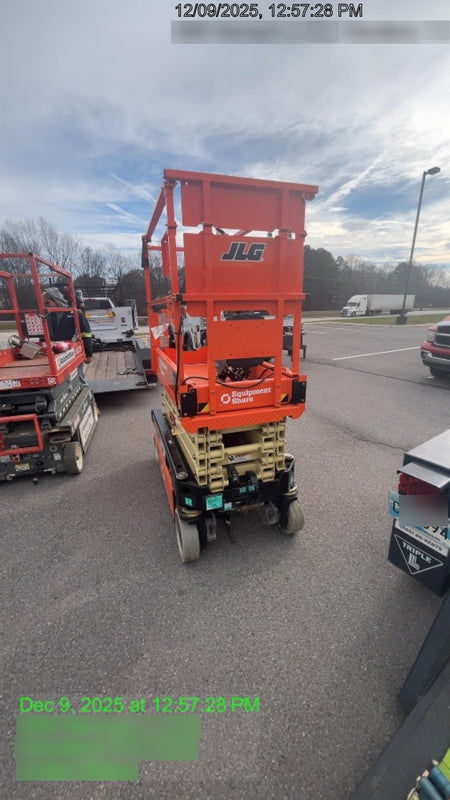 2025 JLG ES1932