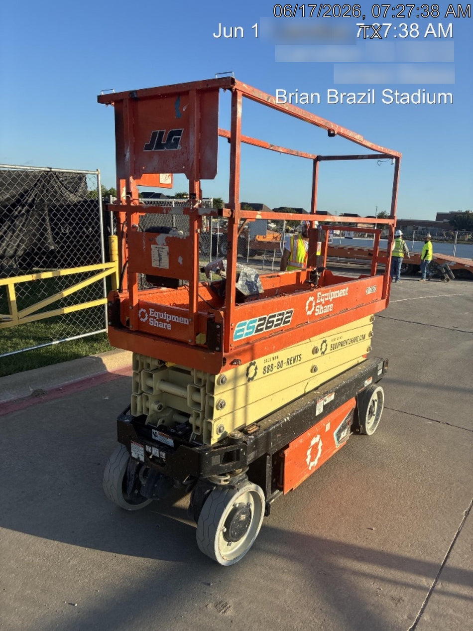 2023 JLG ES2632