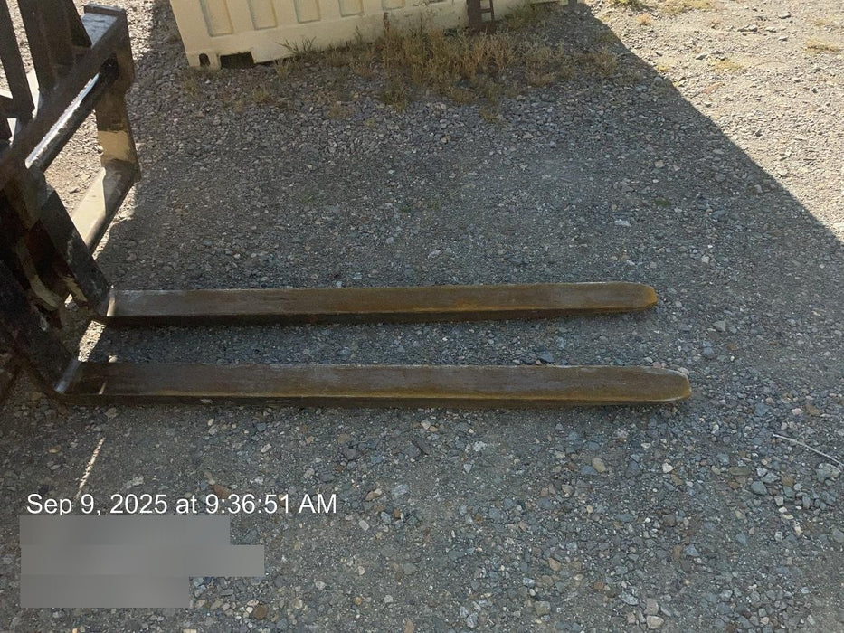 2019 JCB 510-56 Canopy, 74 HP, Solid Tires, STD Worklight, Beacon, Aux Hydraulics, Lifting Eye, Back up Alarm w/66" Carriage/60" Forks