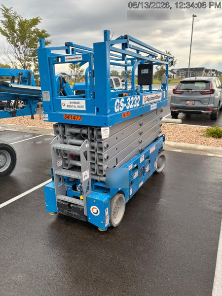 2023 GENIE GS-3232