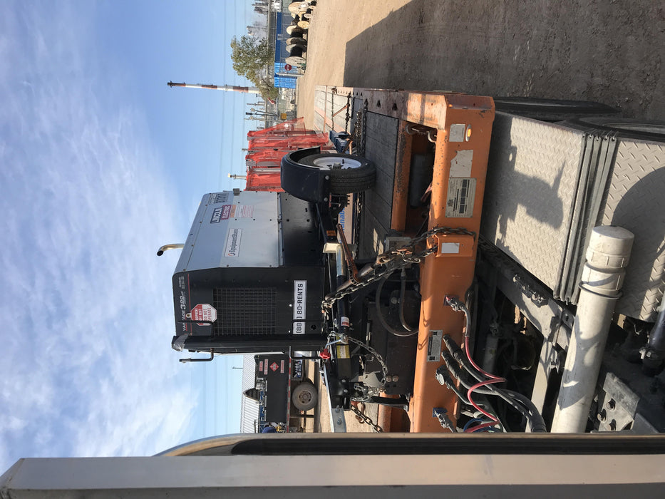 2019 Lincoln Electric Vantage 322 Ready-Pak 3, Two Wheel Trailer, Fender and Light Kit, Cable Rack