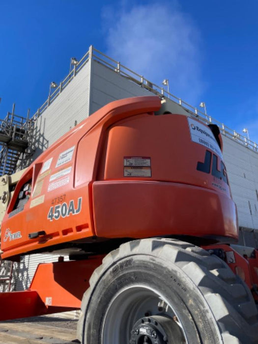 2019 JLG 450AJ