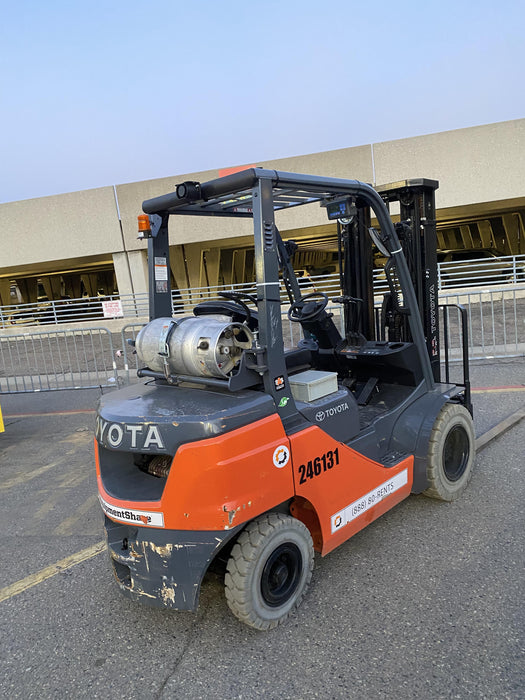 2022 TOYOTA 8FGU25 LP w/ Scale