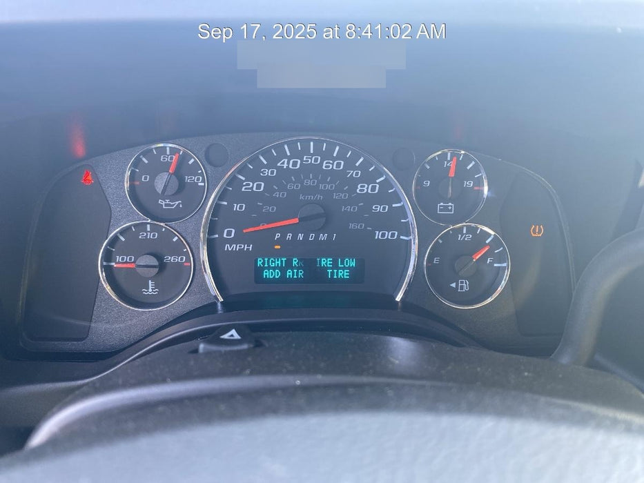 2025 CHEVROLET Express Van - Rental