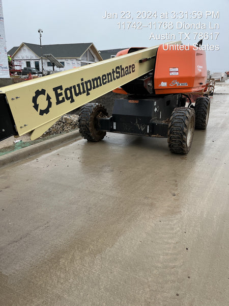 2023 JLG 600S