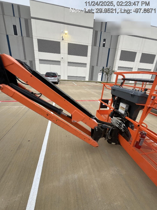 2019 JLG 600AJ