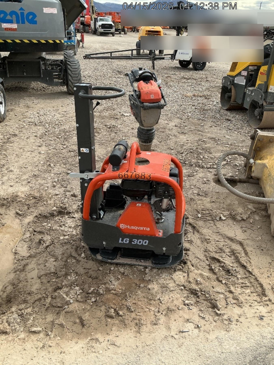 2025 HUSQVARNA LG300