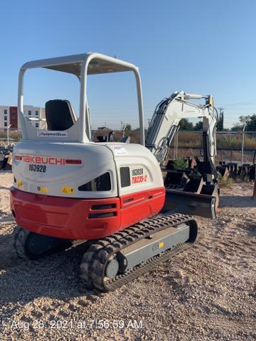 2021 TAKEUCHI TB235-2R