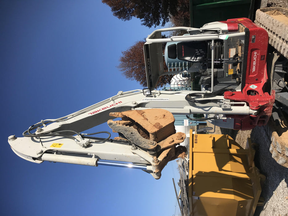 2019 TAKEUCHI TB260